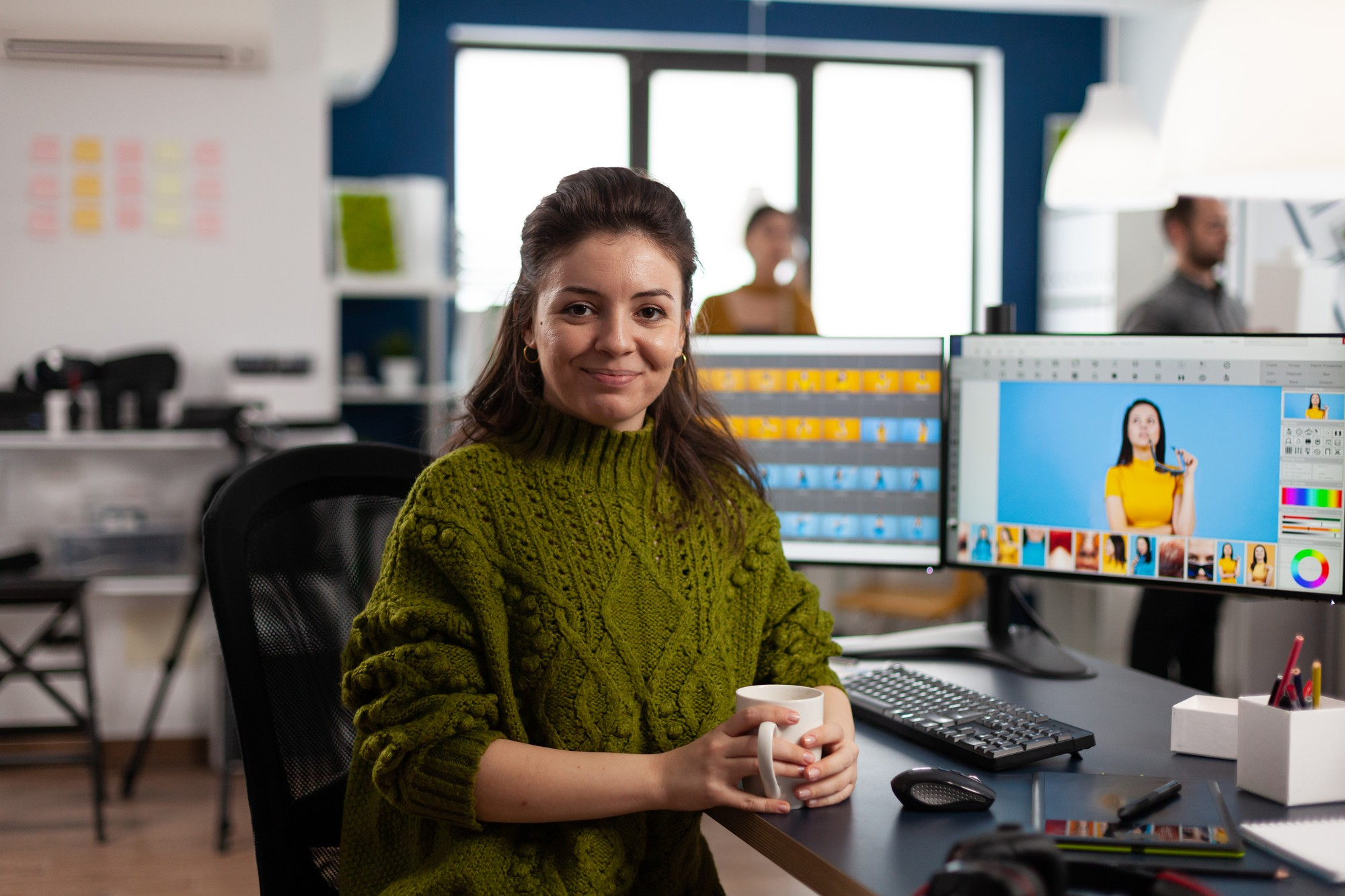 Professional Graphic Designing Company by pinakin design Studio